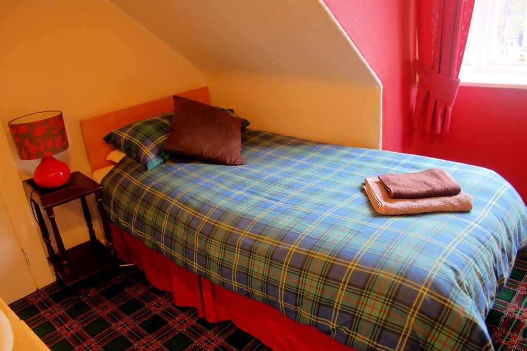 Atticus Central Guest House Aberdeen Exterior photo